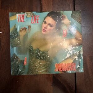 Taylor Swift: Life of a Showgirl Deluxe Sweat and Vanilla Perfume set